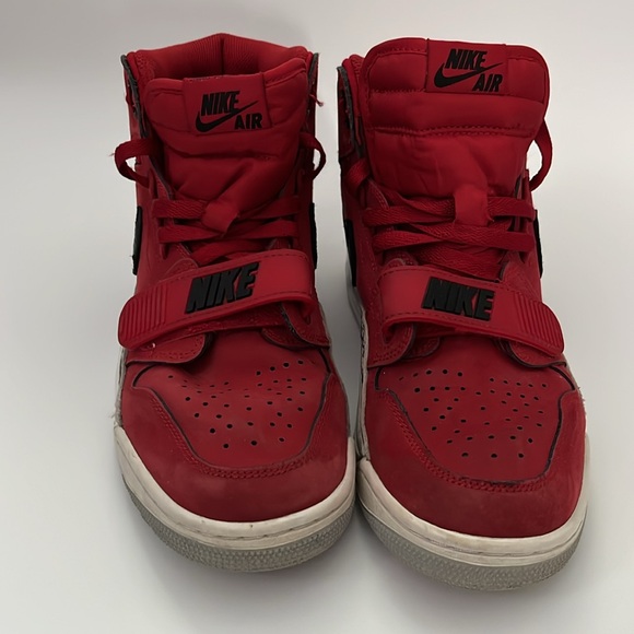 2018 Jordan Legacy 312 Toro. Red/Black. Men’s 8. Good used condition! - Picture 2 of 14